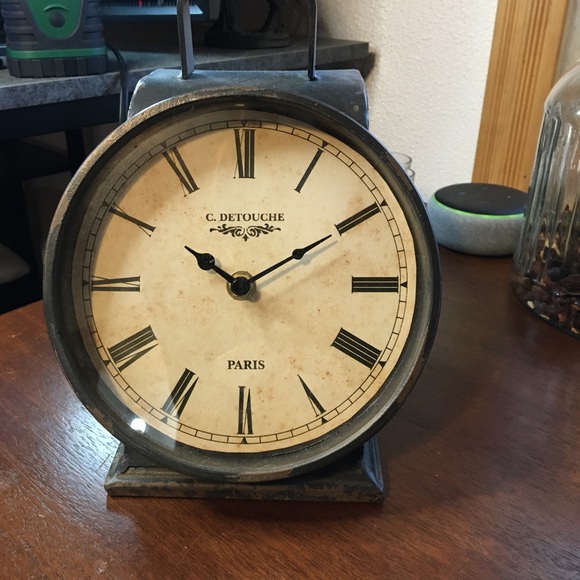 Paris Clock in the shape of scales. NWT - Picture 7 of 8